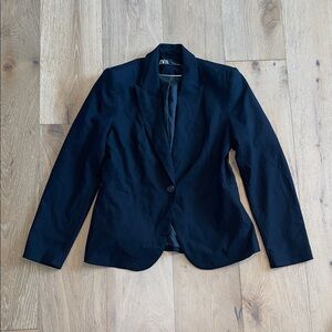 Zara Women's Elegant Black Suit Jacket blazer size 6 career business casual